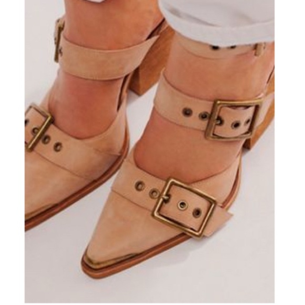 Free People Hendrix Natural TAN Heels